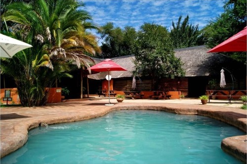 Thebe River Safaris zwembad 2